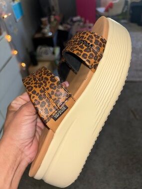 HeyDude Austin Lifts Leopard Platform Slide Sandals - Brown/Tan/Cream